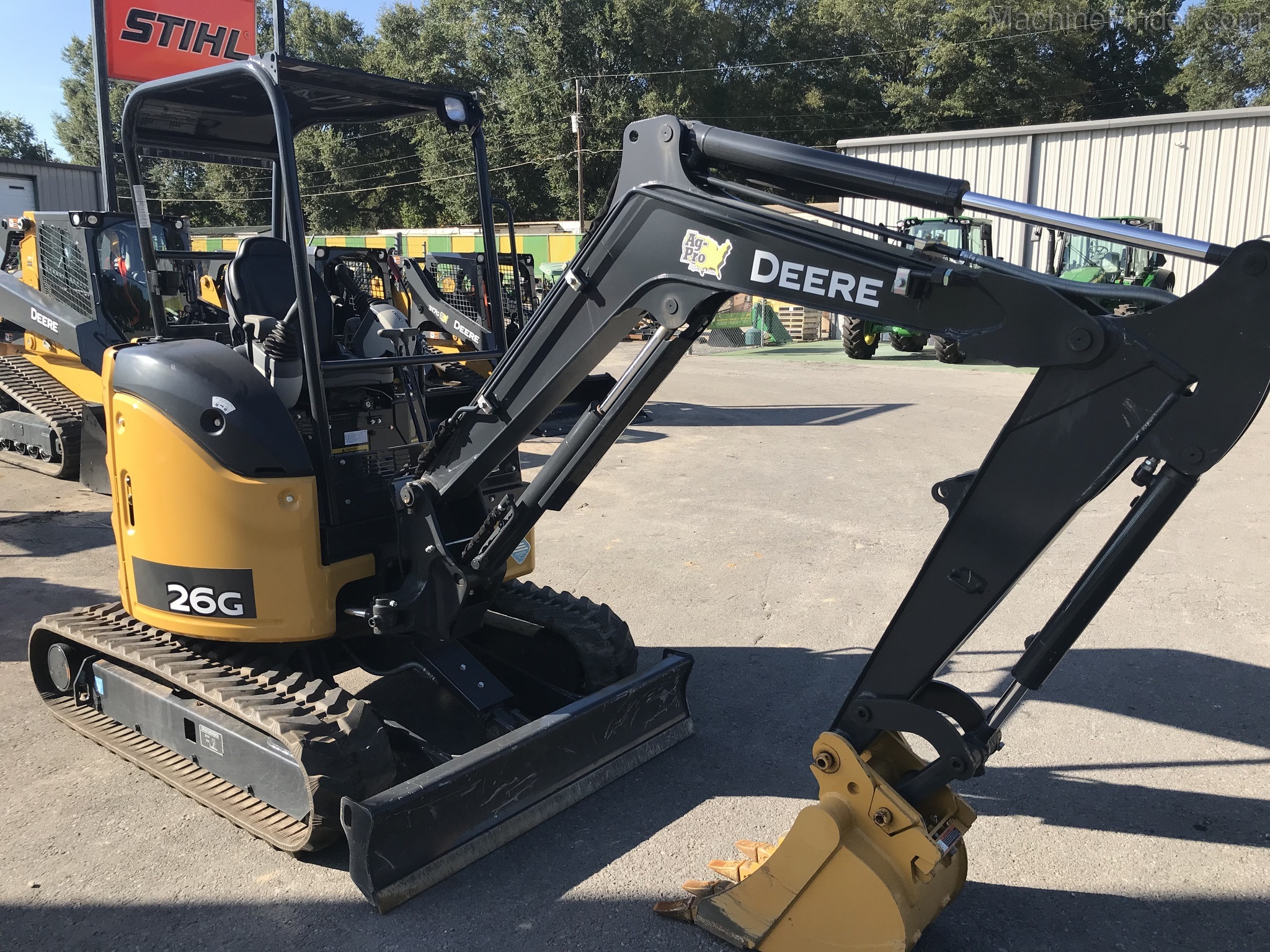 2018 John Deere 26G Image 5