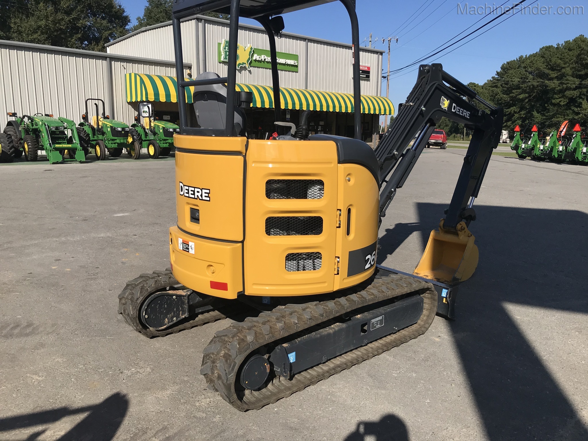 2018 John Deere 26G Image 6