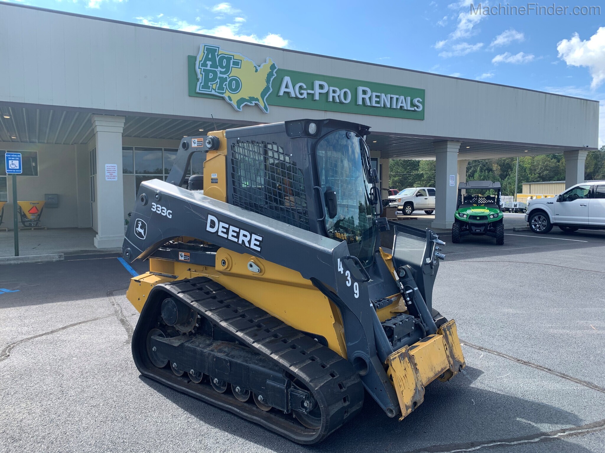 2018 John Deere 333G Image 1