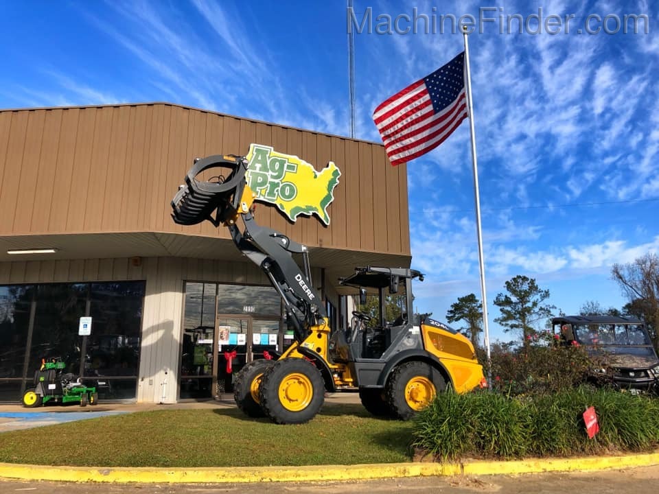2020 John Deere 204L Image 2