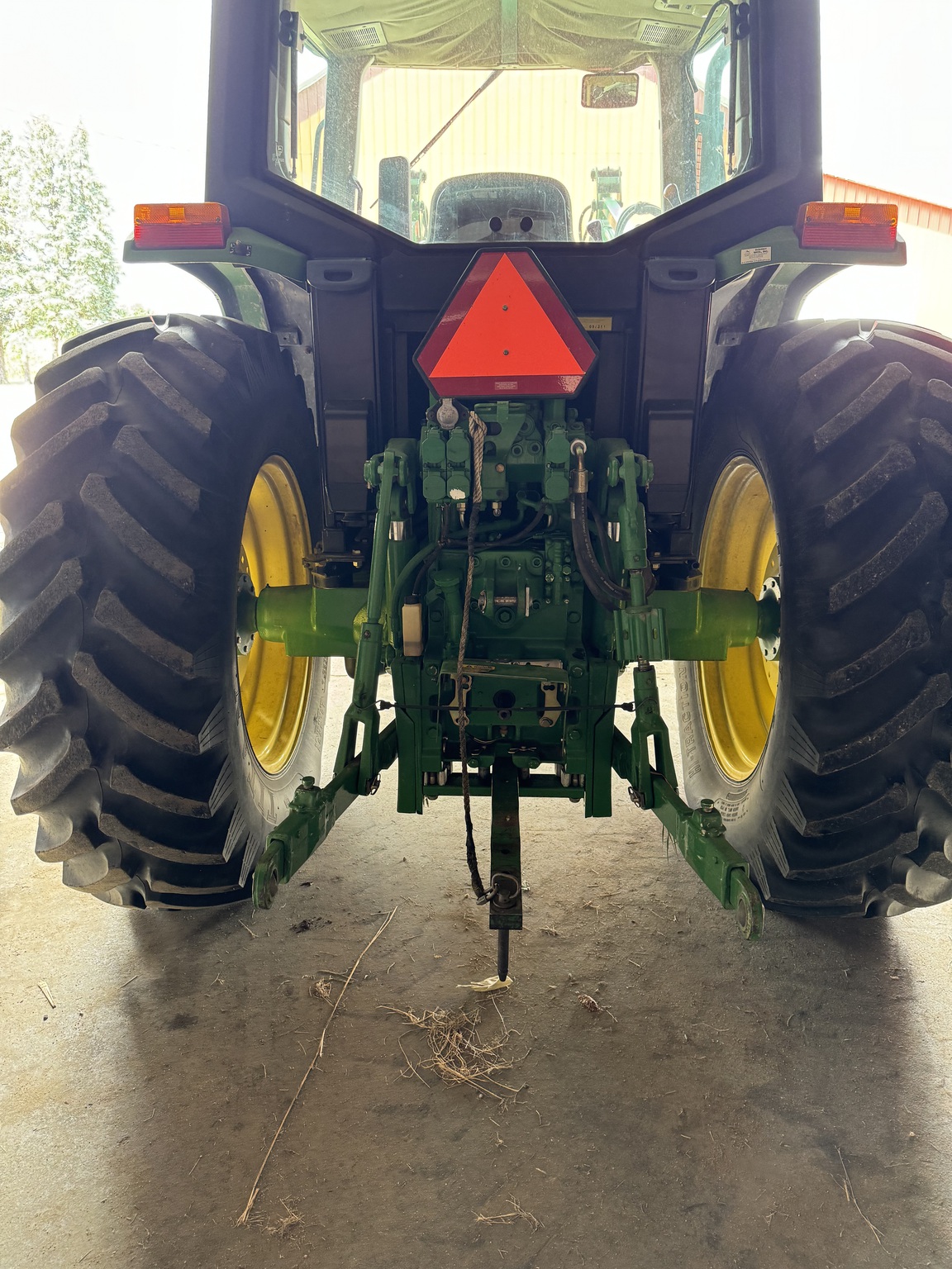 2000 John Deere 6210 Image 4