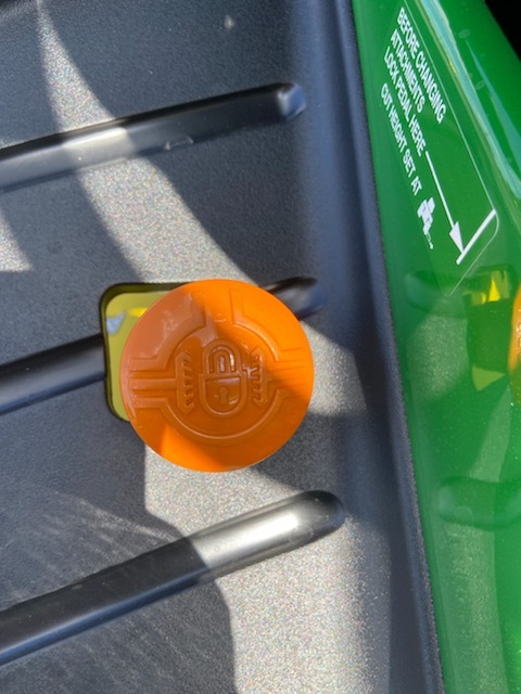 2023 John Deere X570 Image 6