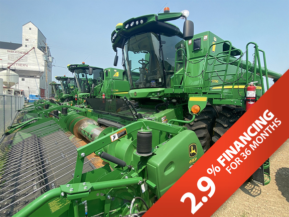 Photo of a 2018 John Deere S790