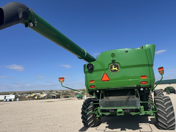 2023 John Deere S780 (3rd thumbnail)