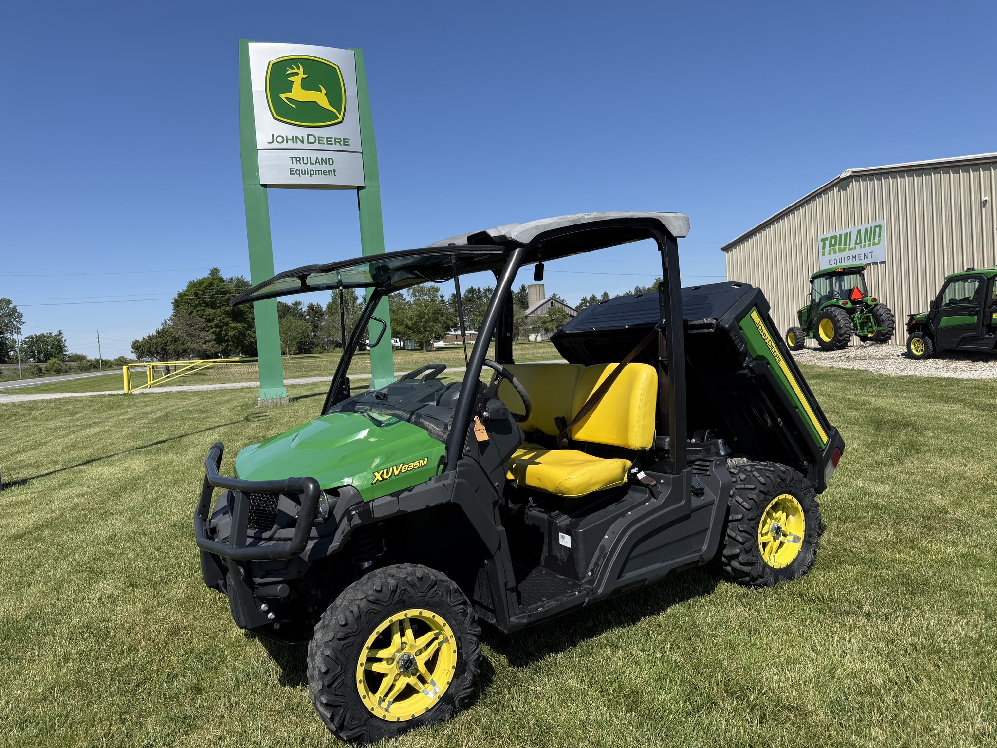 2020 John Deere XUV 835M Image 2