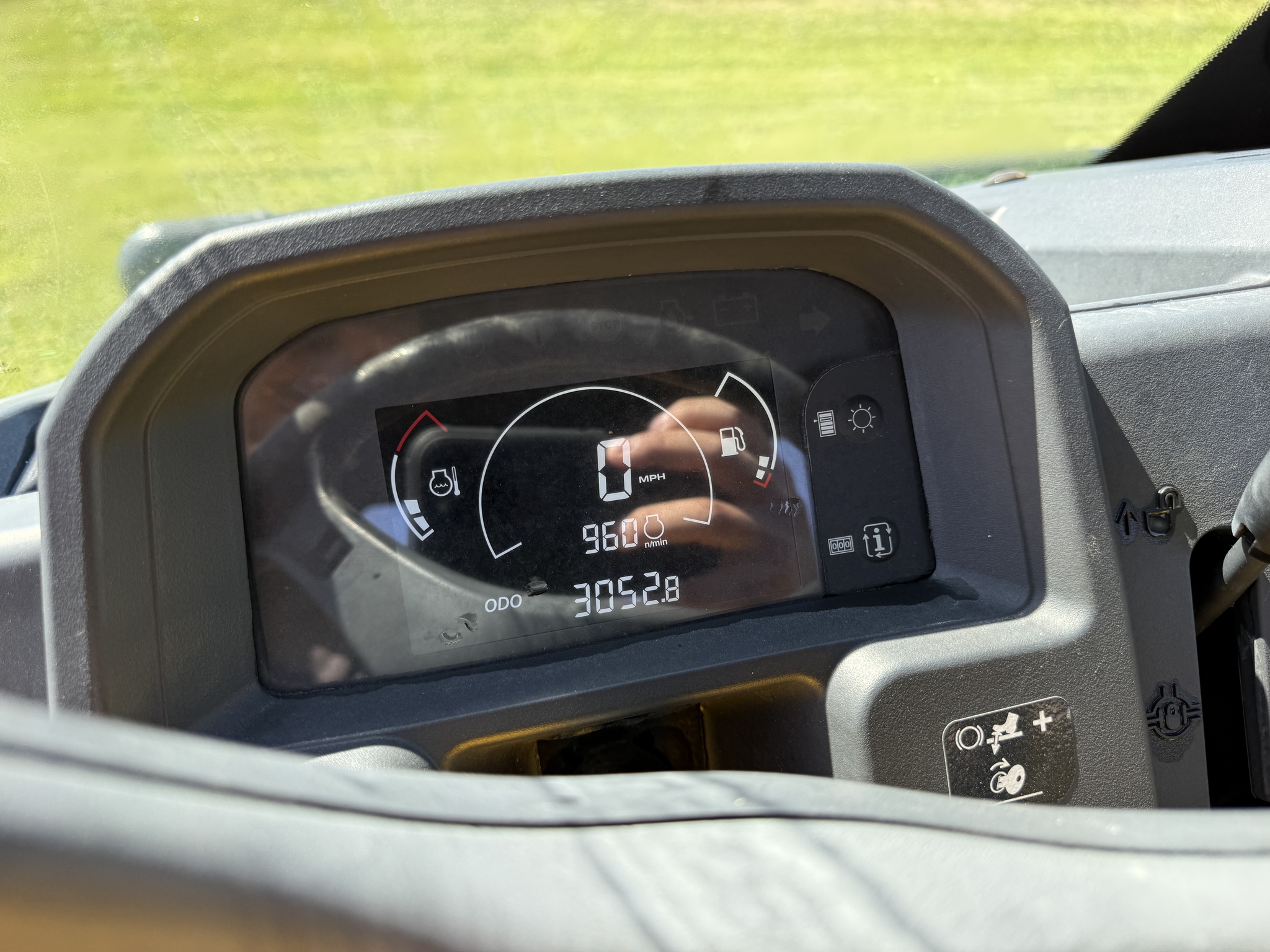 2020 John Deere XUV 835M Image 16