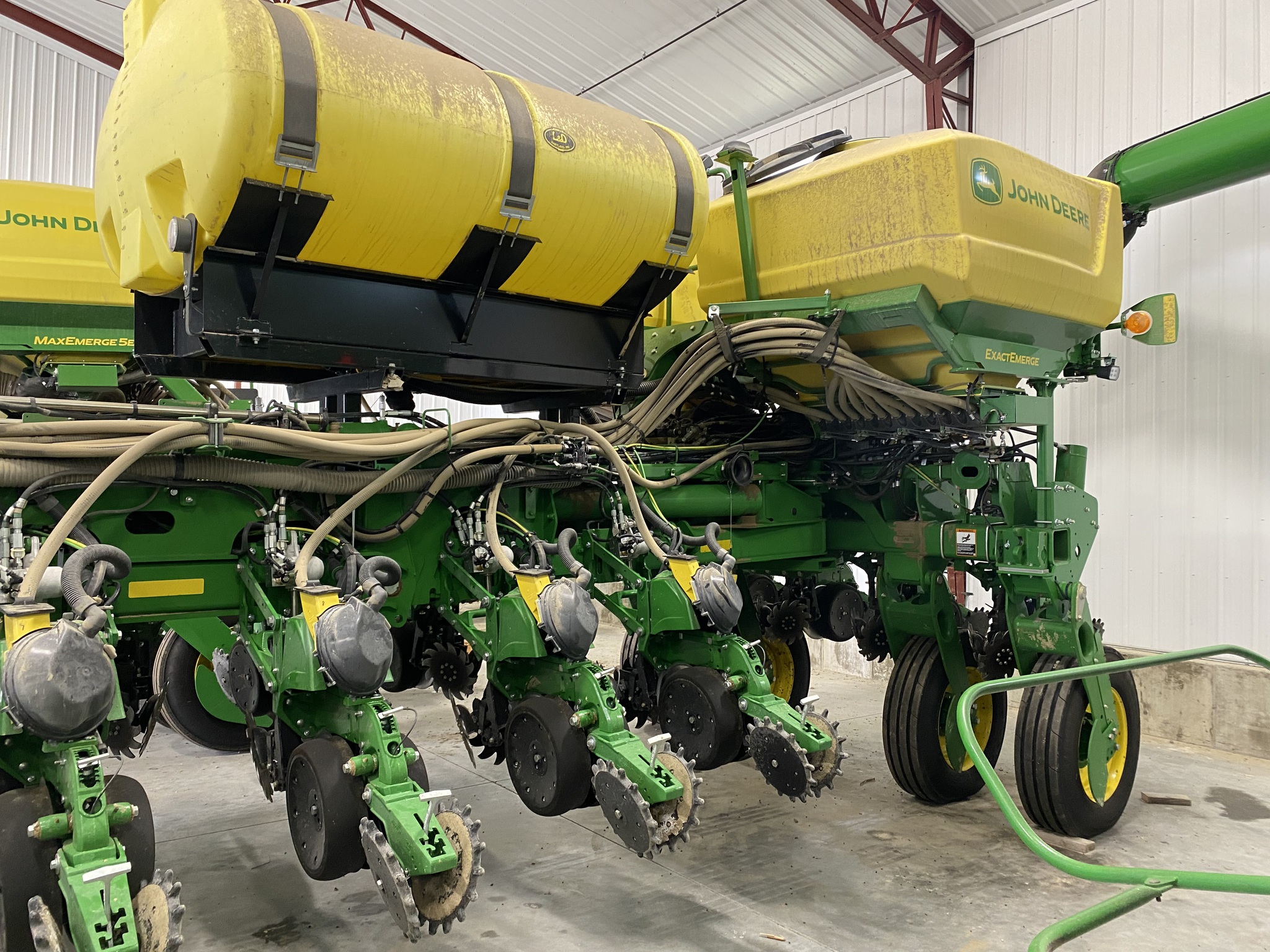 2023 John Deere 1775NT Image 5