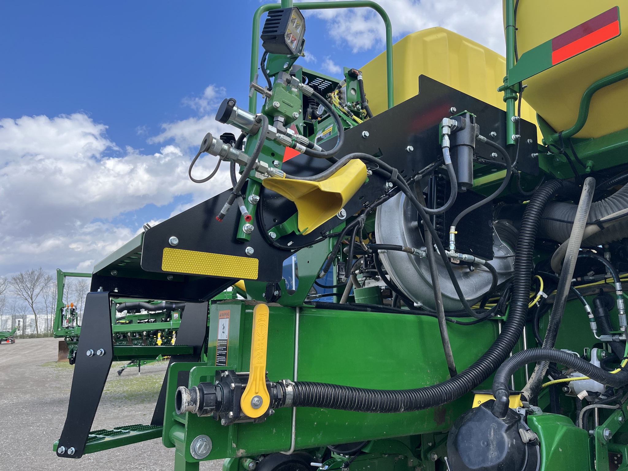 2023 John Deere 1775NT Image 22