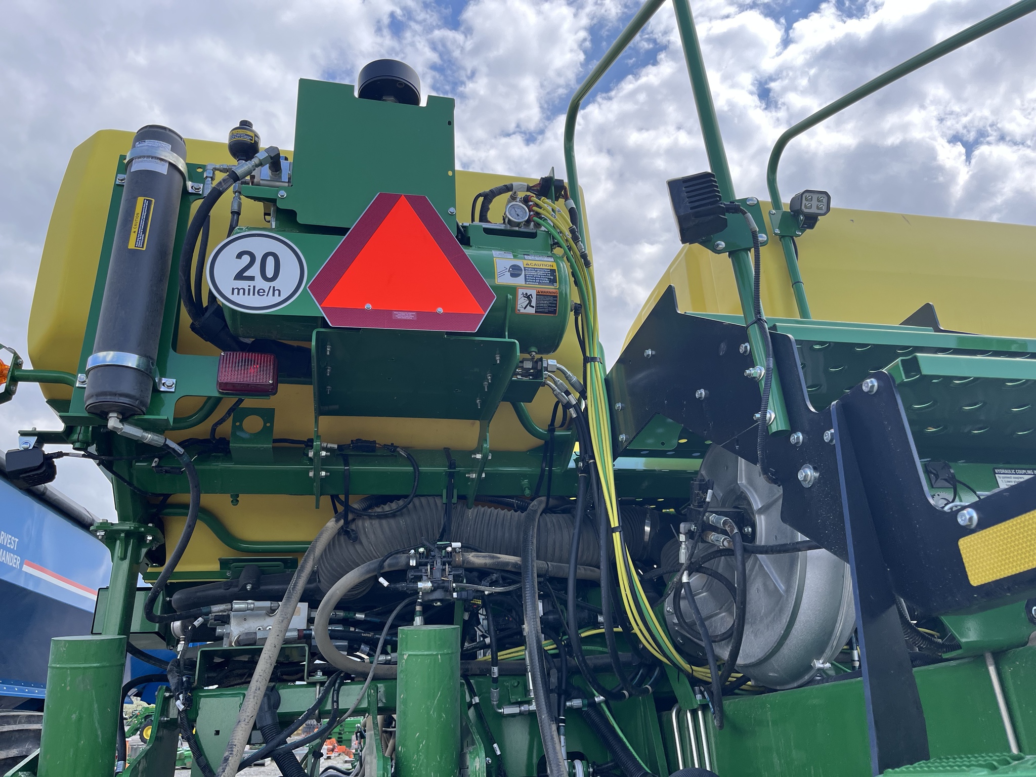 2023 John Deere 1775NT Image 25