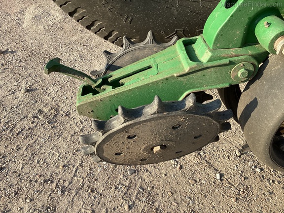 2009 John Deere 1770NT CCS (5th thumbnail)