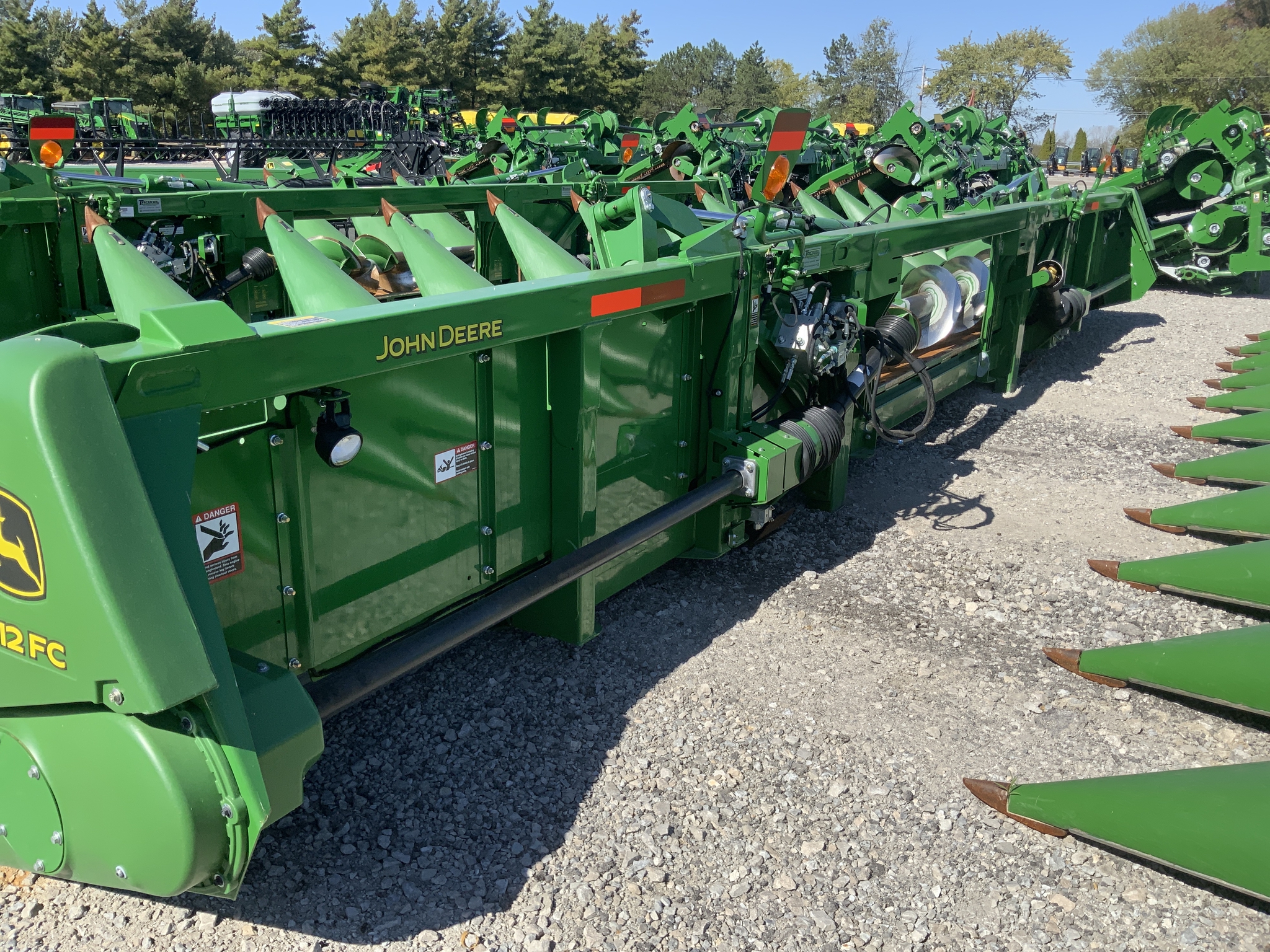 2018 John Deere 712FC Image 5