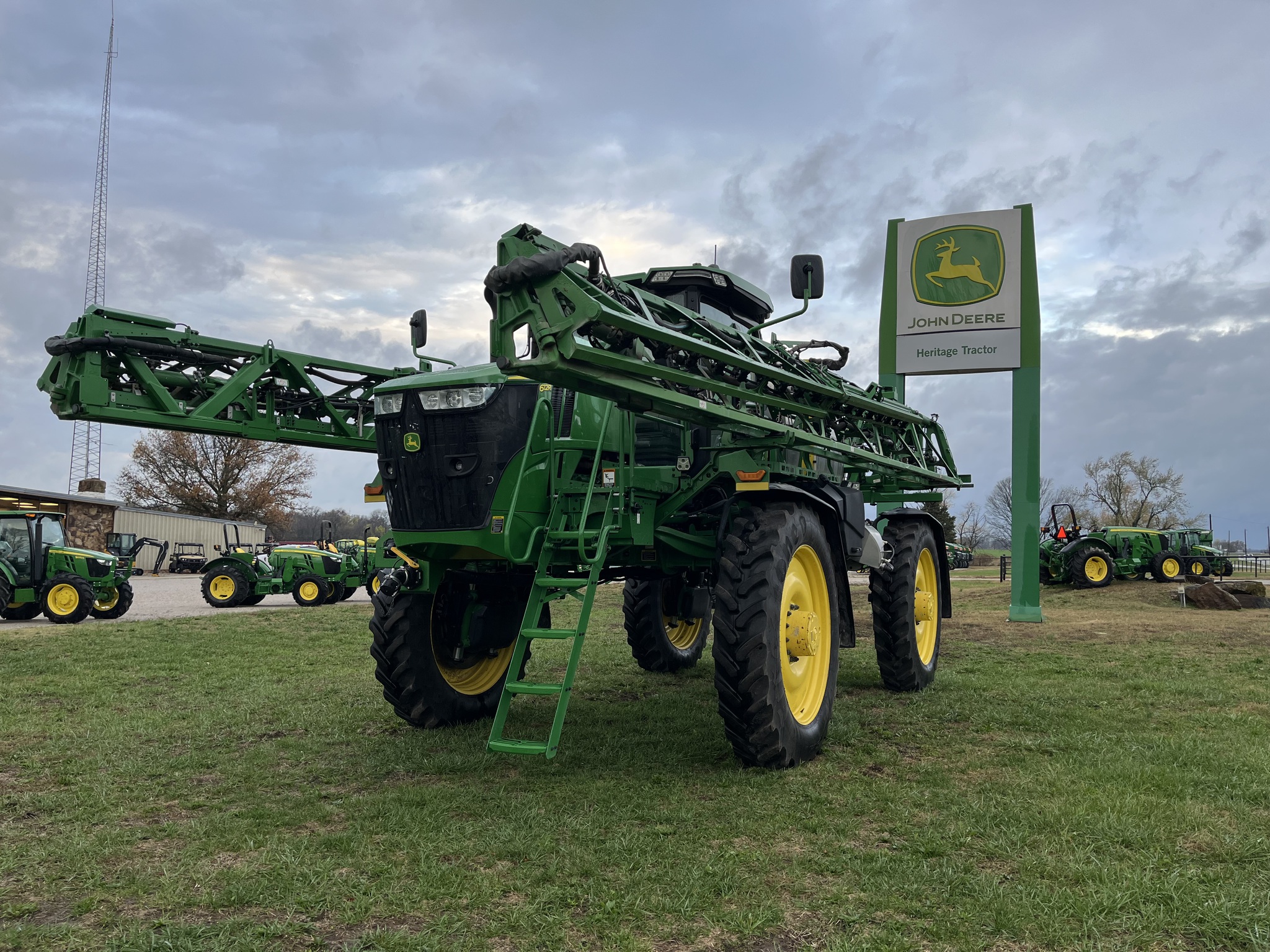 2023 John Deere 612R at Heritage Tractor in Lockwood, MO