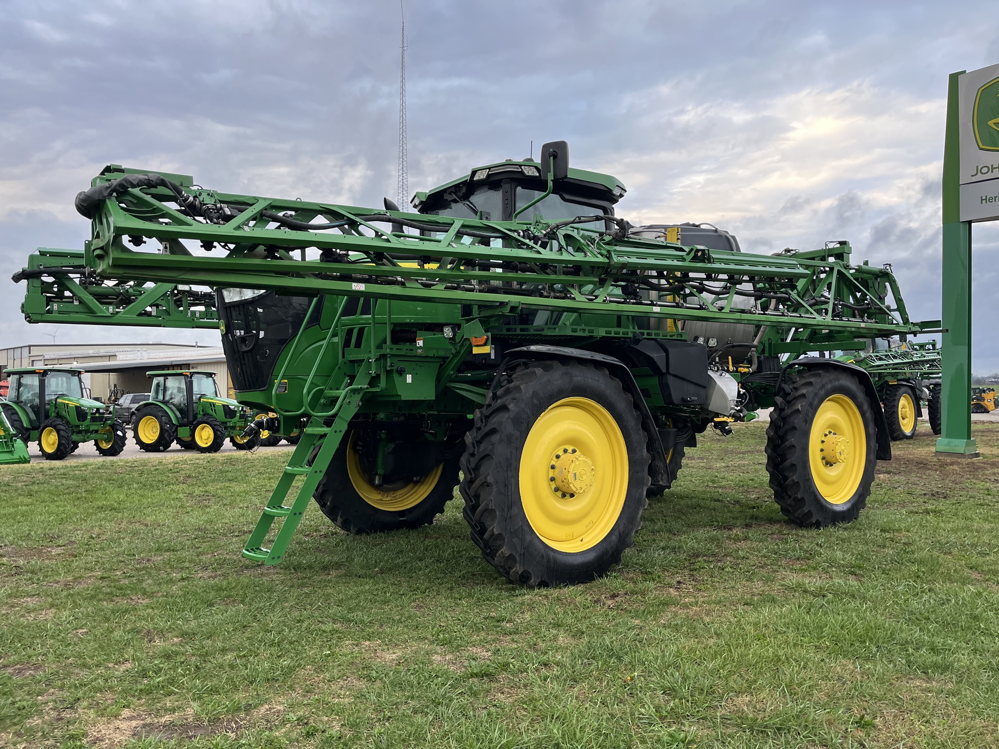  2023 John Deere 612R at Heritage Tractor in Lockwood, MO