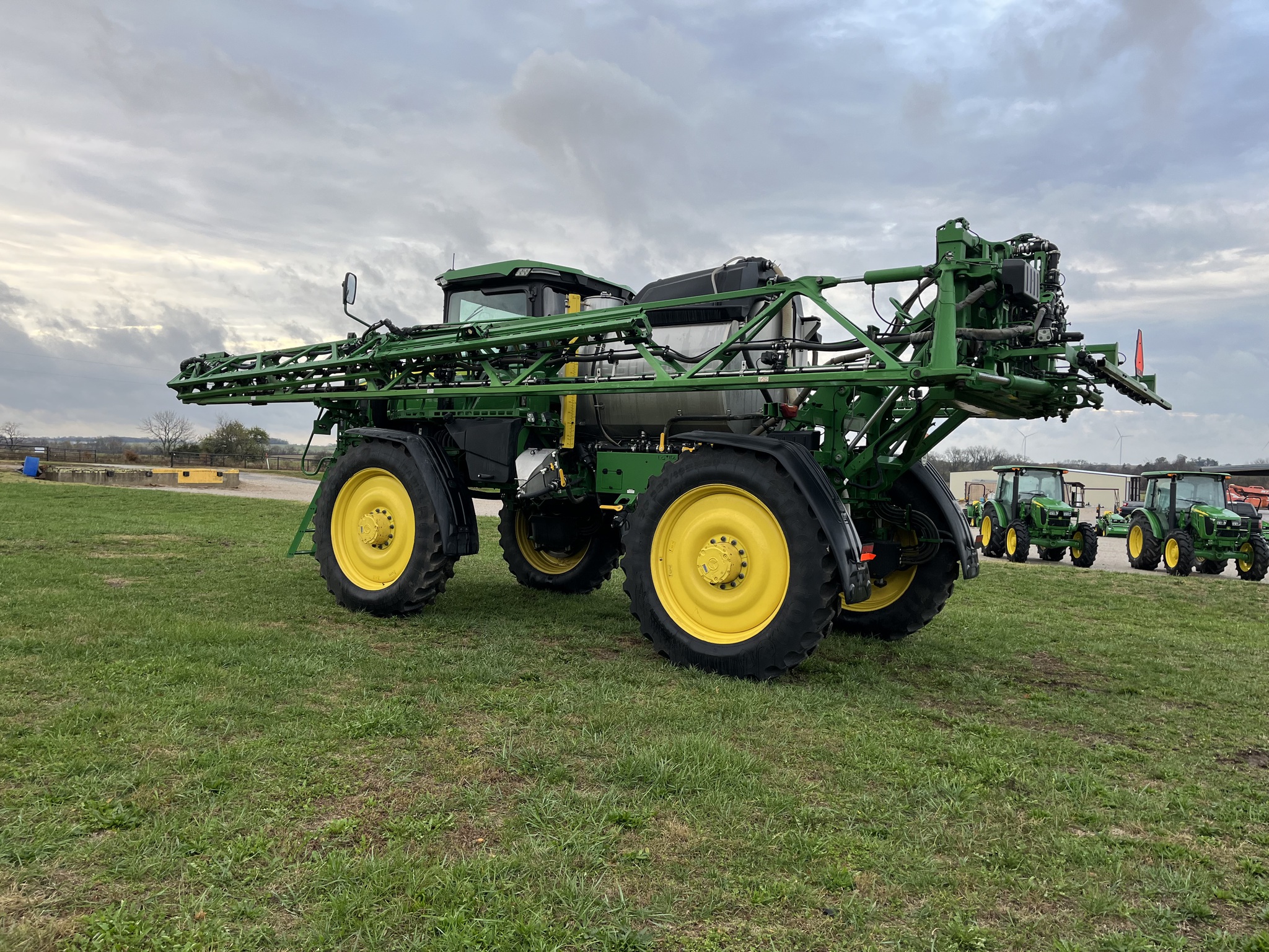  2023 John Deere 612R at Heritage Tractor in Lockwood, MO