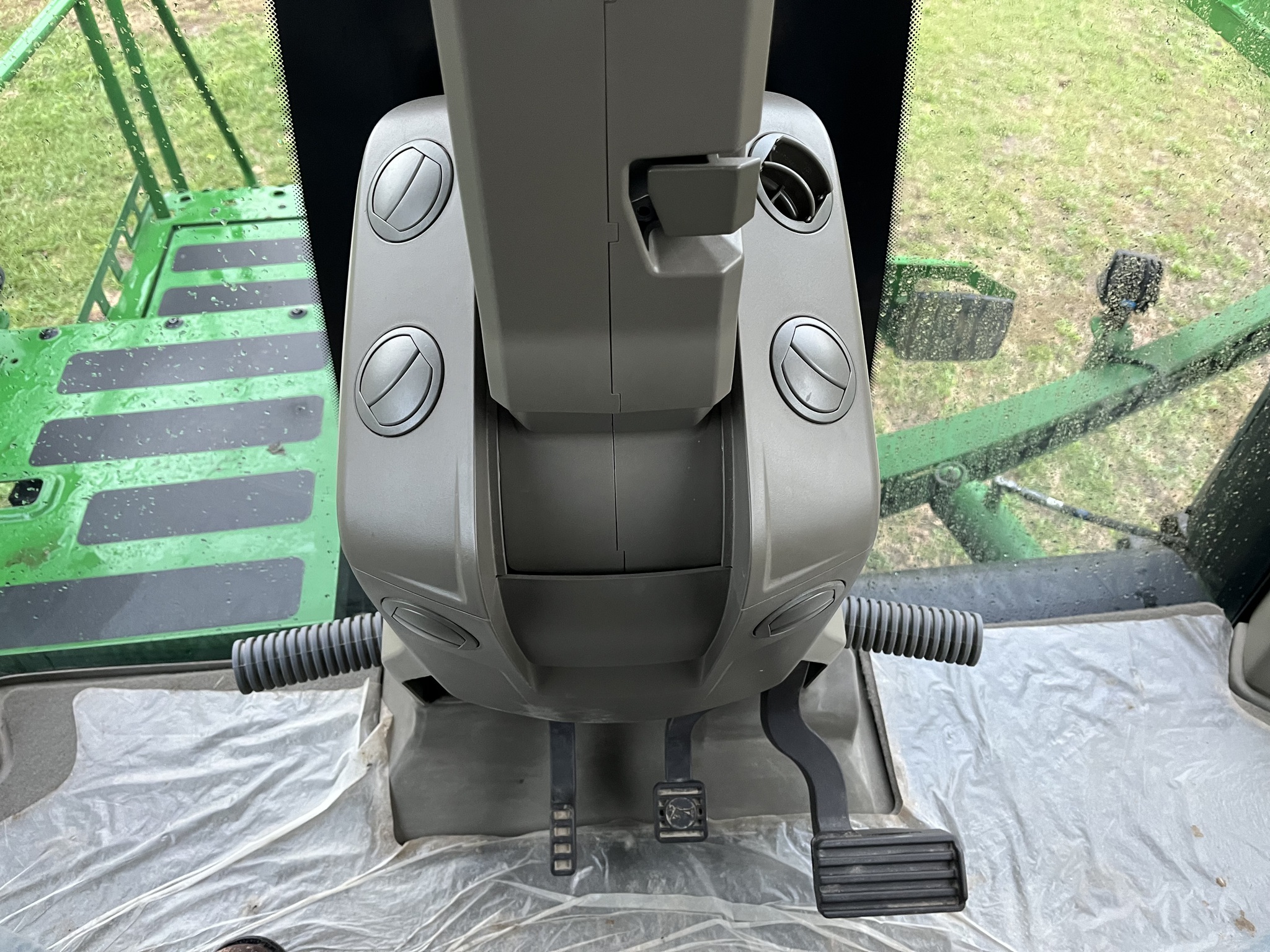  2023 John Deere 612R at Heritage Tractor in Lockwood, MO