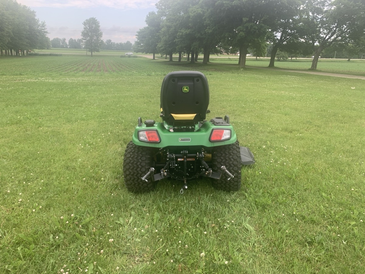 2013 John Deere X739 Image 4