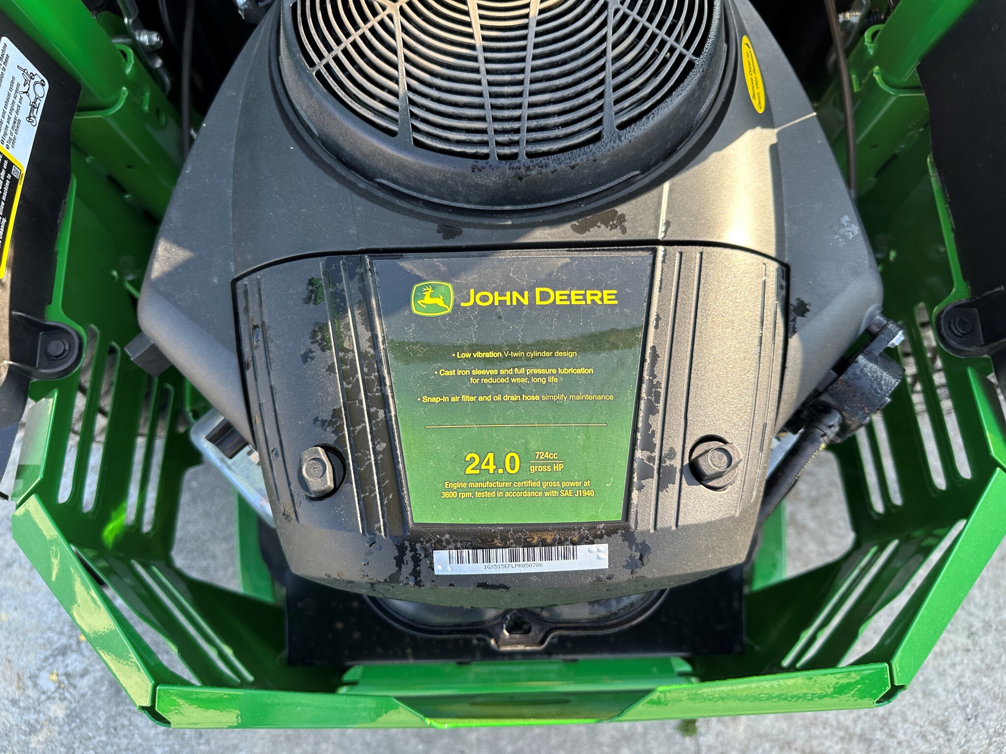 2025 John Deere Z325E Image 3