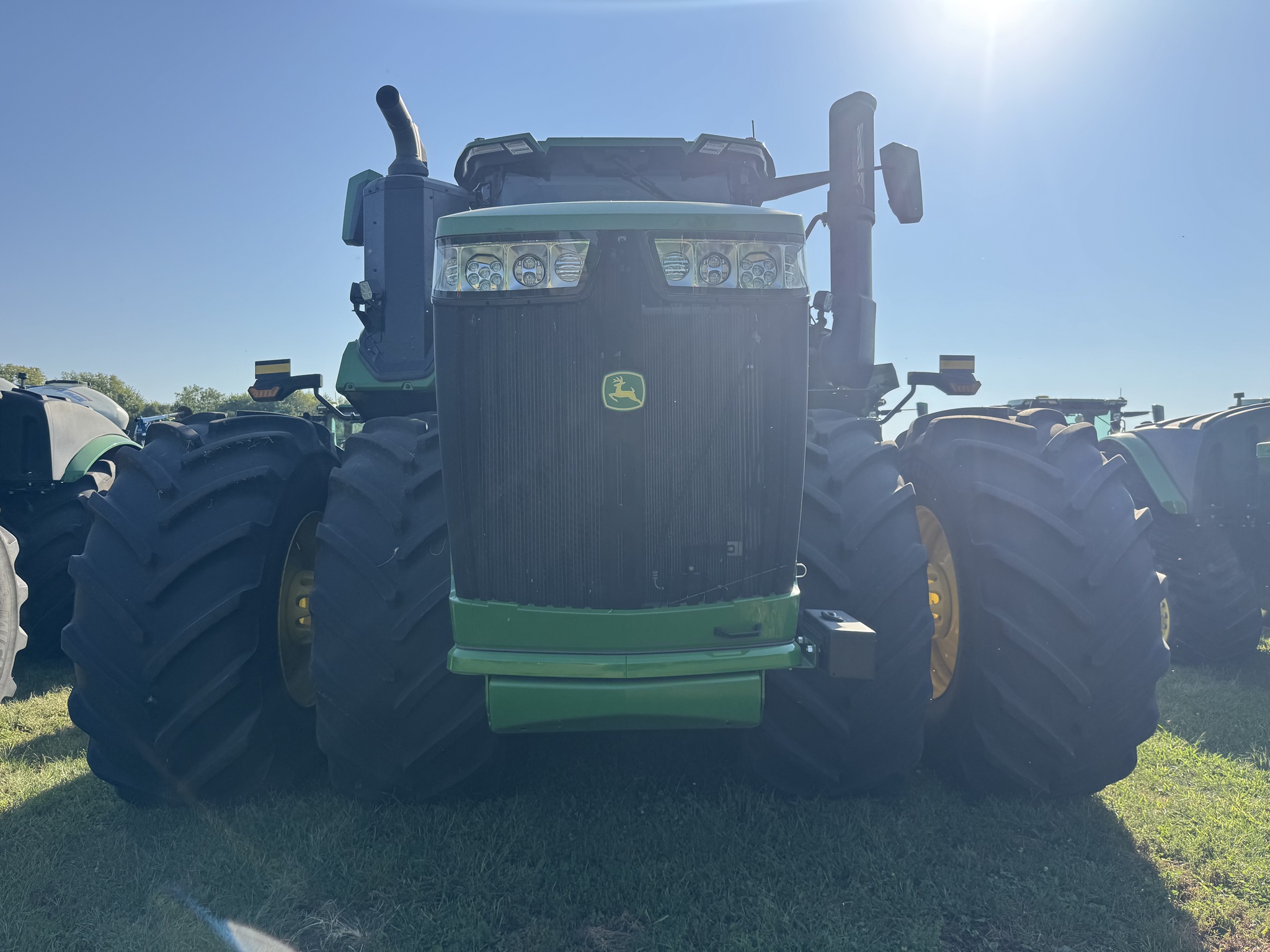  2024 John Deere 9R 540 at Heritage Tractor in Quincy, IL