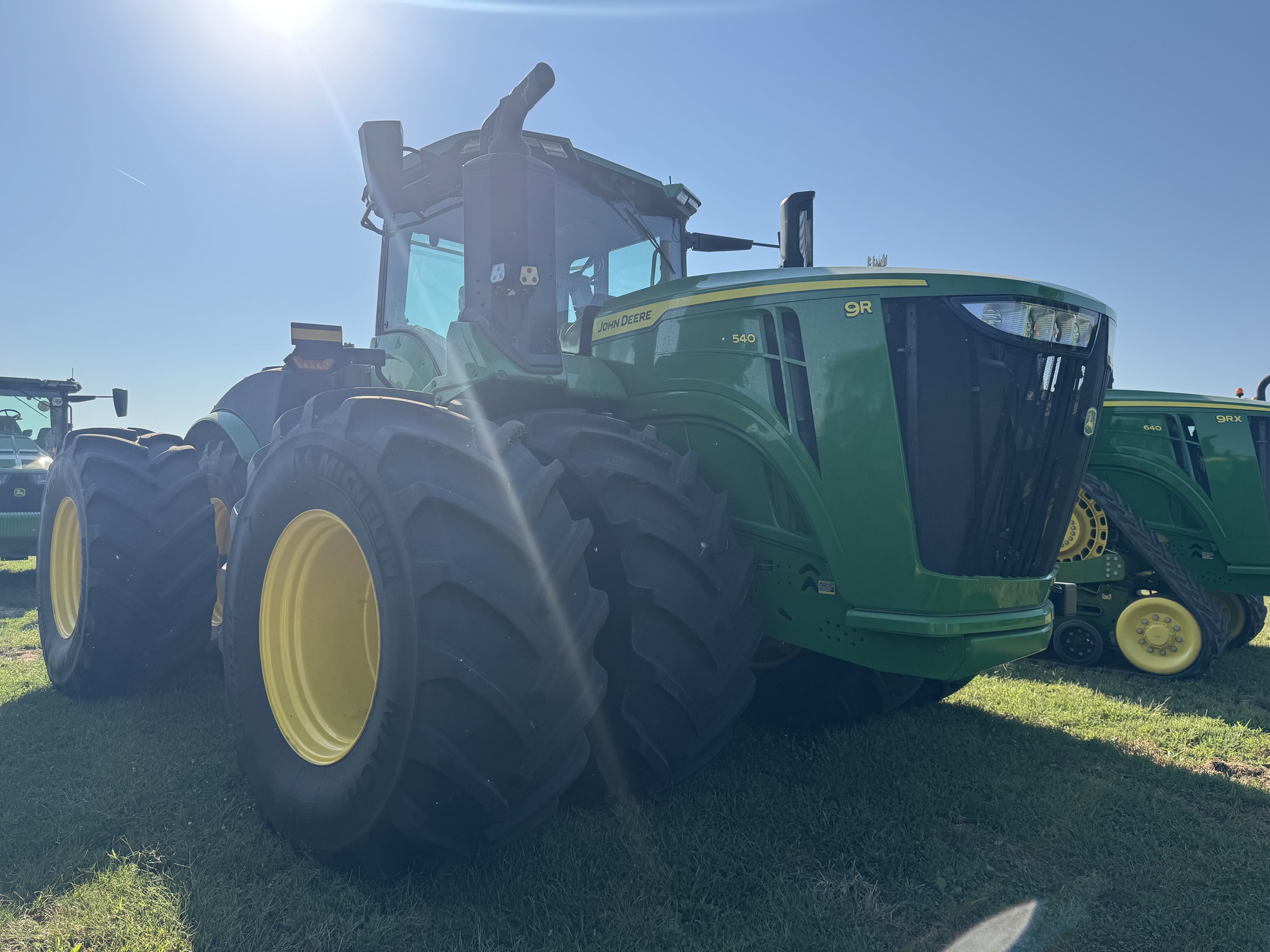  2024 John Deere 9R 540 at Heritage Tractor in Quincy, IL