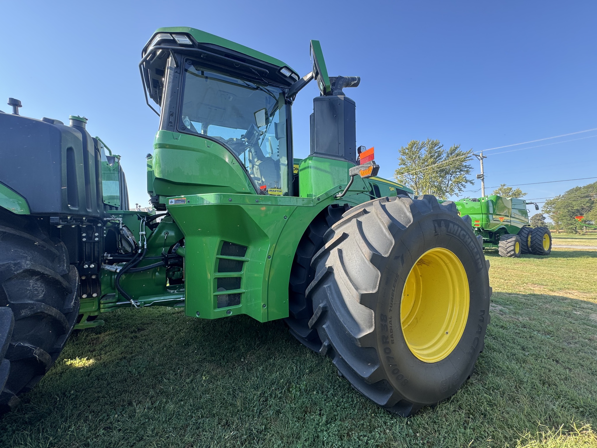  2024 John Deere 9R 540 at Heritage Tractor in Quincy, IL