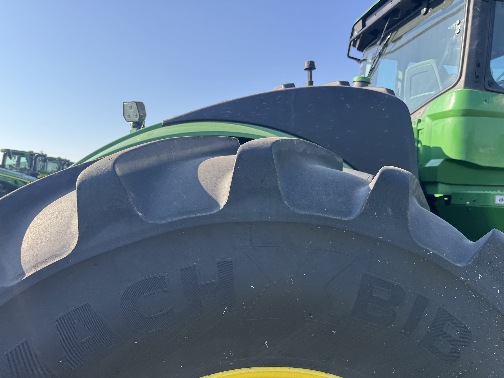  2024 John Deere 9R 540 at Heritage Tractor in Quincy, IL