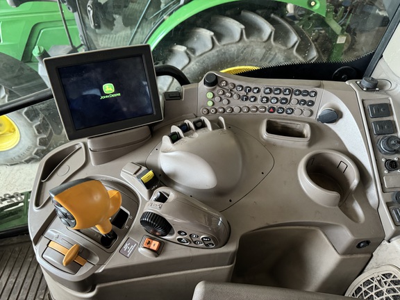 Photo of 2020 John Deere 6195R