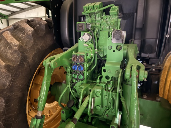 Photo of 2020 John Deere 6195R