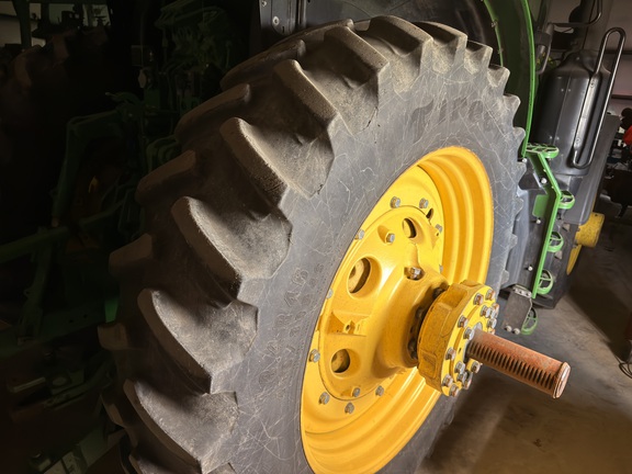 Photo of 2020 John Deere 6195R