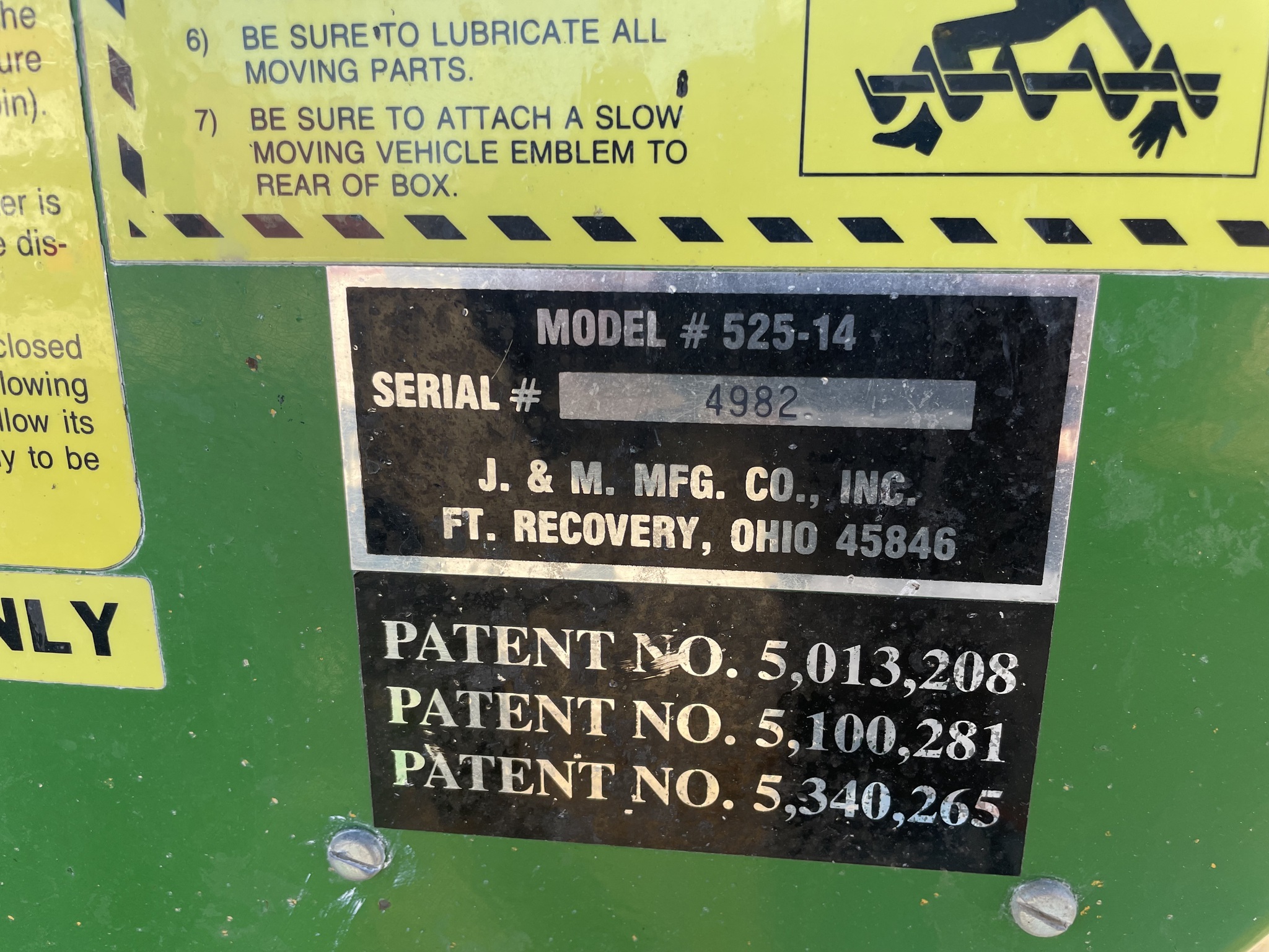   J&M 525-14 at Heritage Tractor in Geneseo, IL