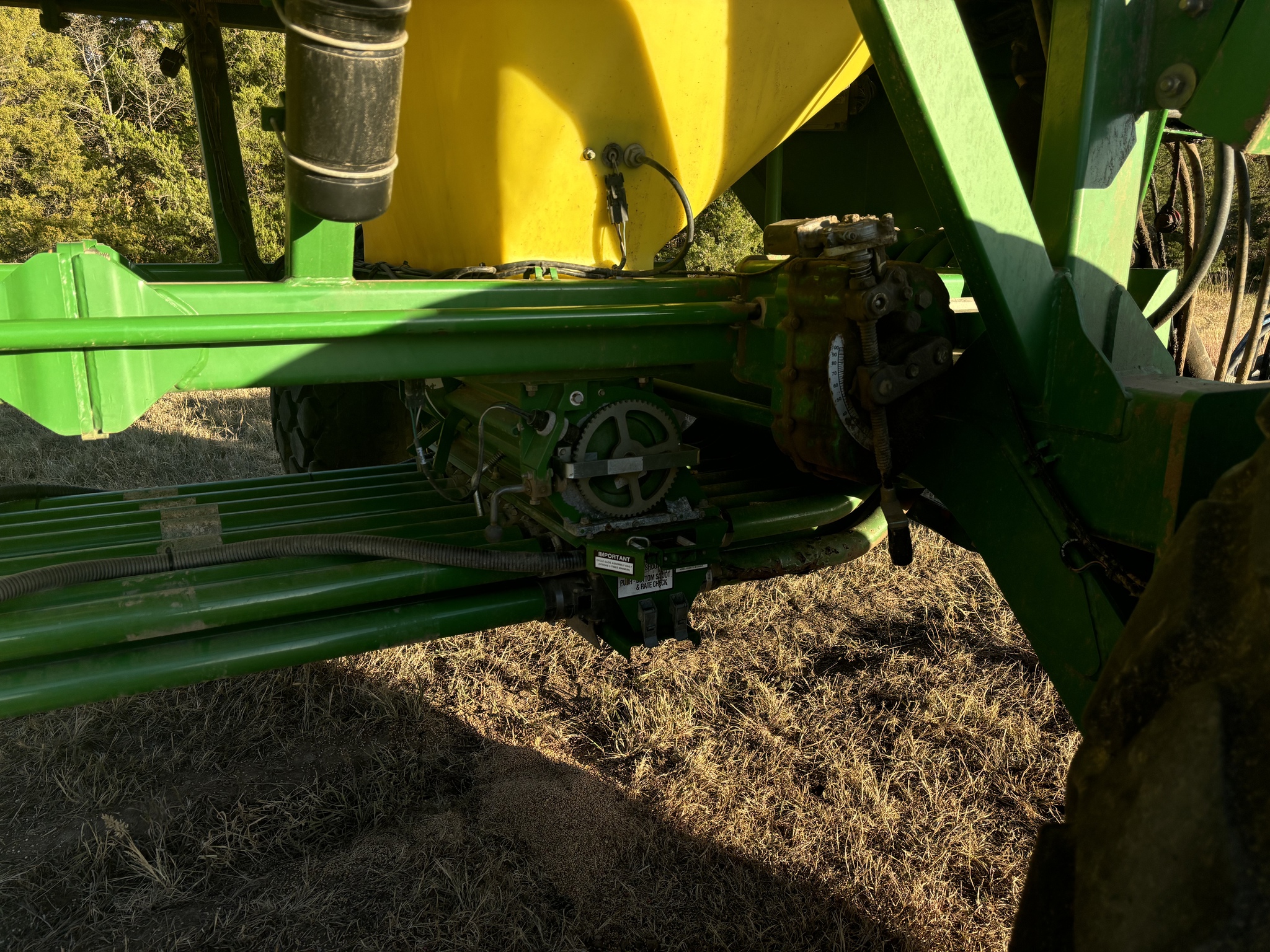 2004 John Deere 1890 Image 17