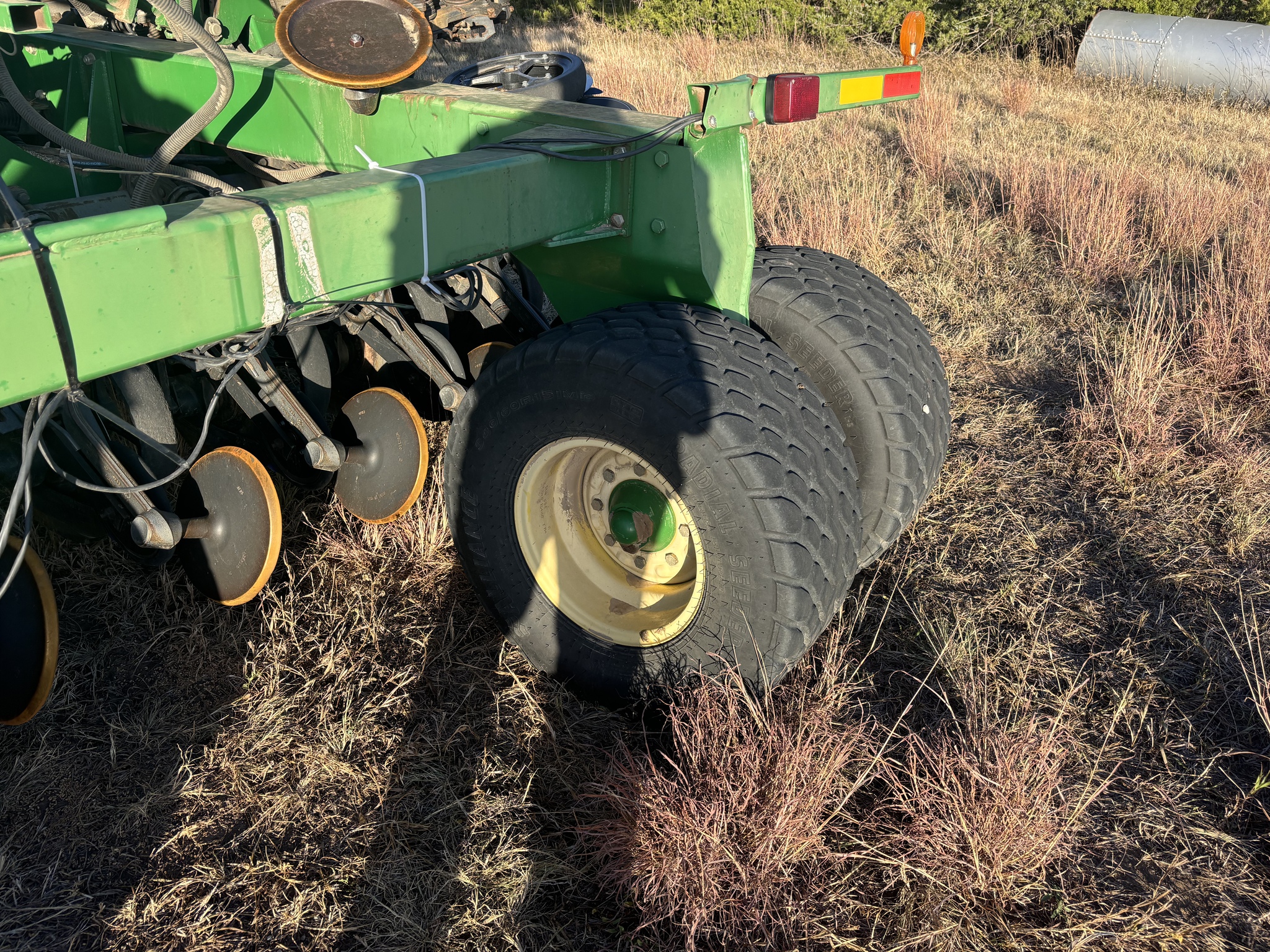 2004 John Deere 1890 Image 10