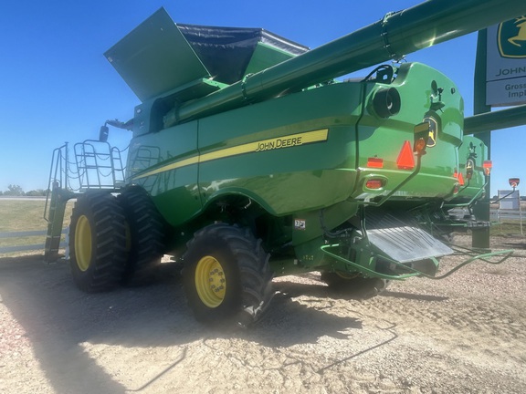 2022 John Deere S780 (2nd thumbnail)