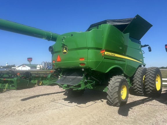 2022 John Deere S780 (4th thumbnail)