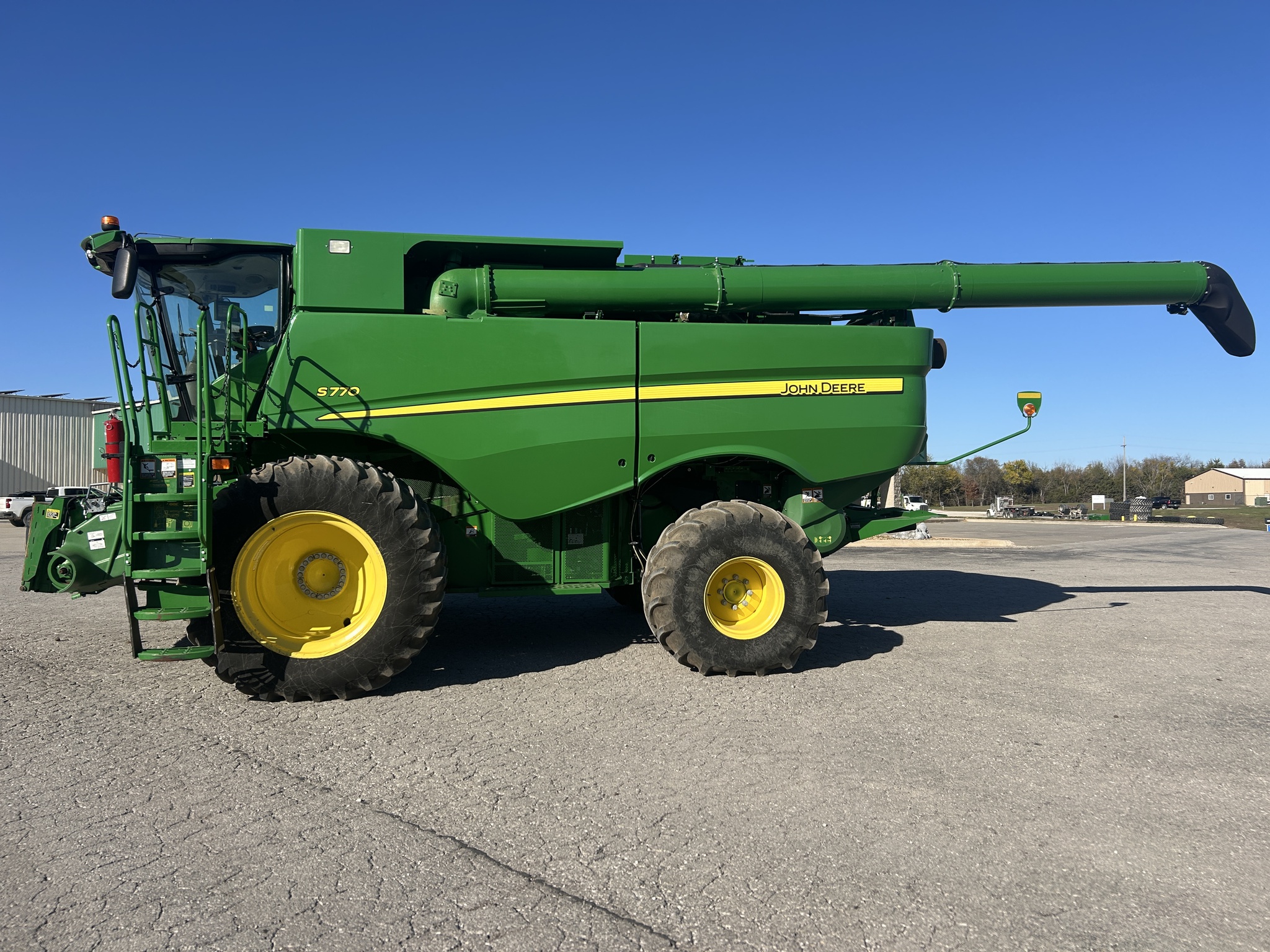  2019 John Deere S770 at Heritage Tractor in Baldwin City, KS