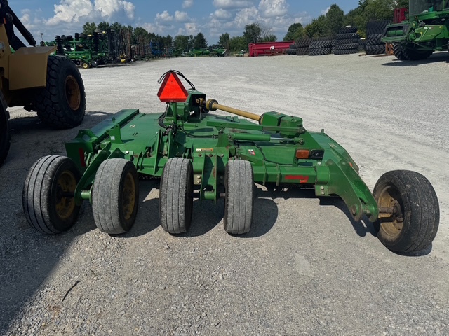 2019 John Deere R10 Image 5