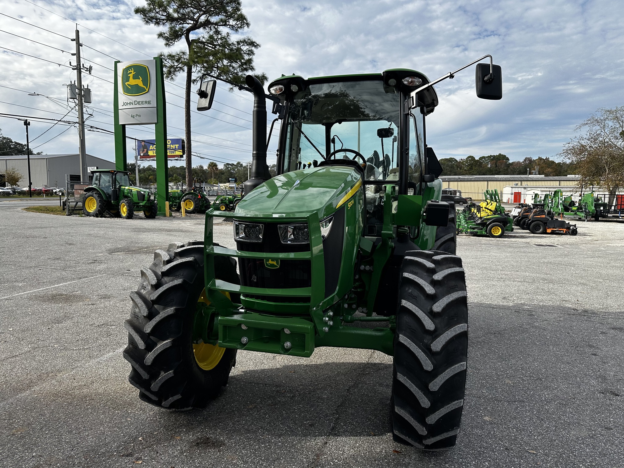 2025 John Deere 5130M Image 4