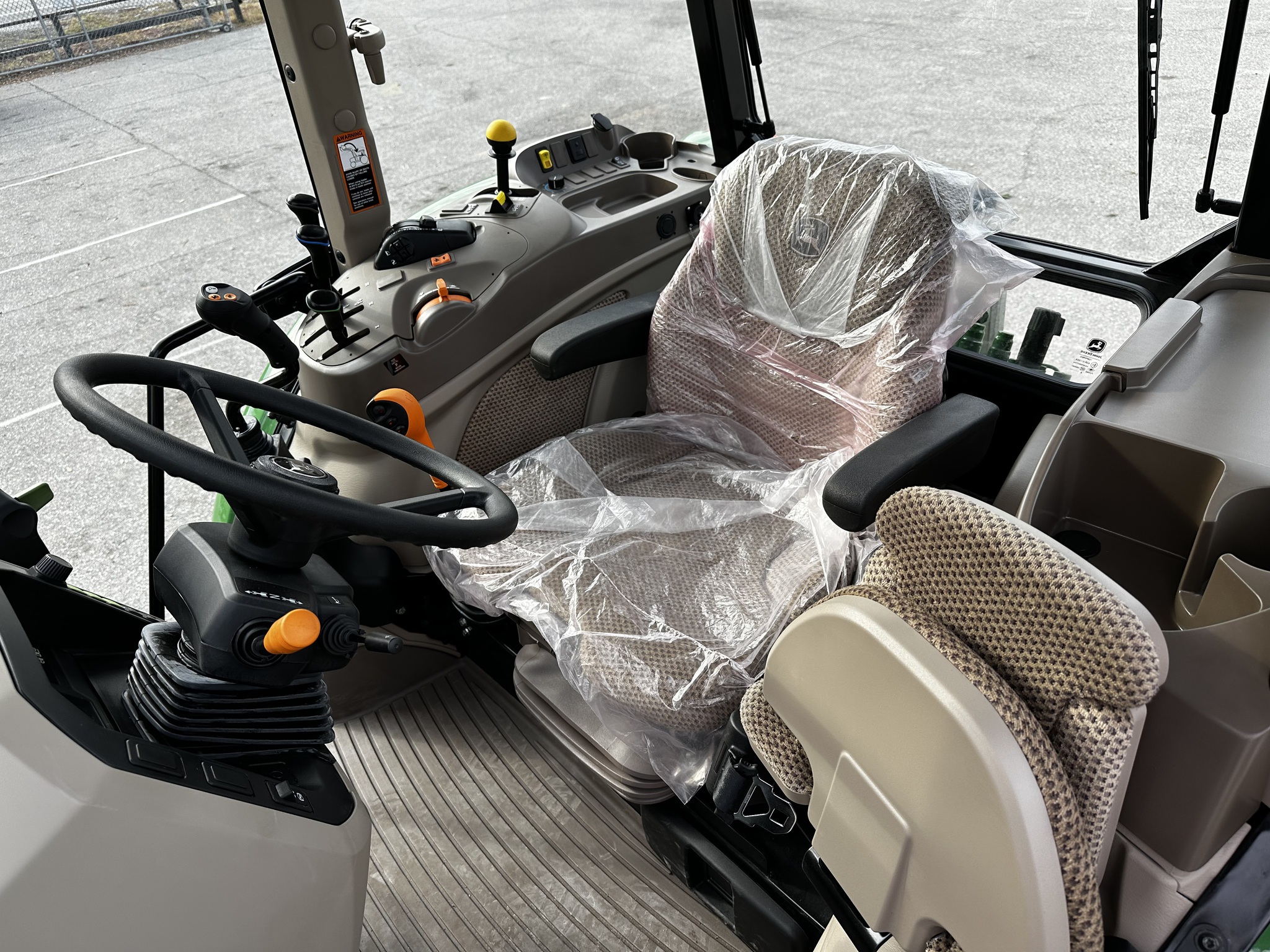 2025 John Deere 5130M Image 9