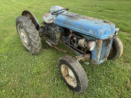 Tractor - Utility For Sale 1952 Ford 8N , 27 HP