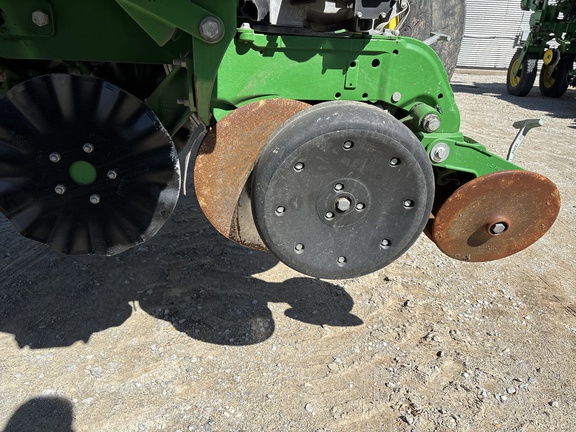 Used 2020 John Deere 1795 Planters: Drawn at Koenig Equipment in Anna, OH - Photo3