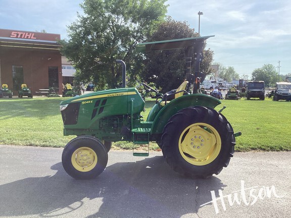 Photo of 2019 John Deere 5045E