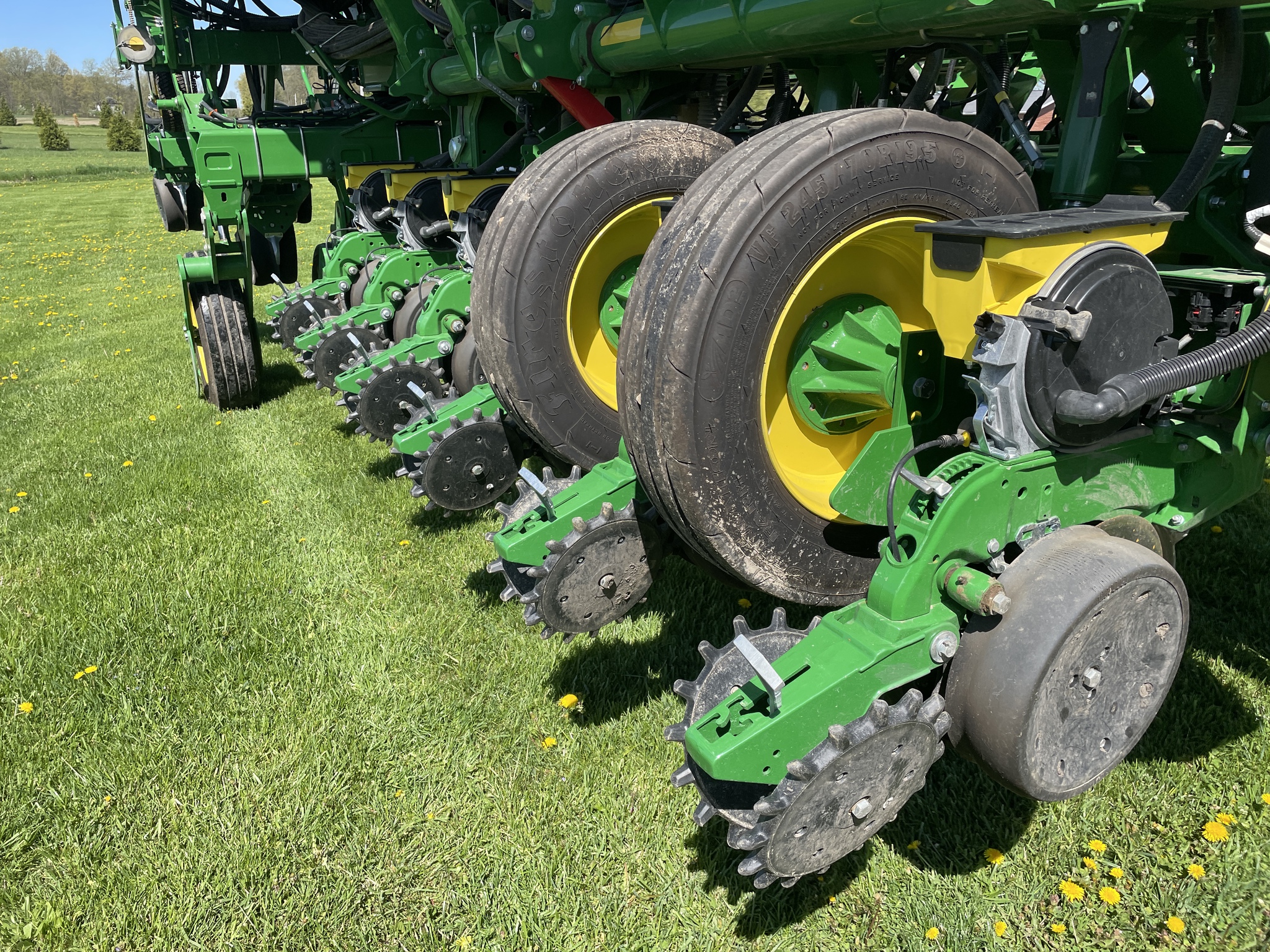 2023 John Deere 1795 Image 8