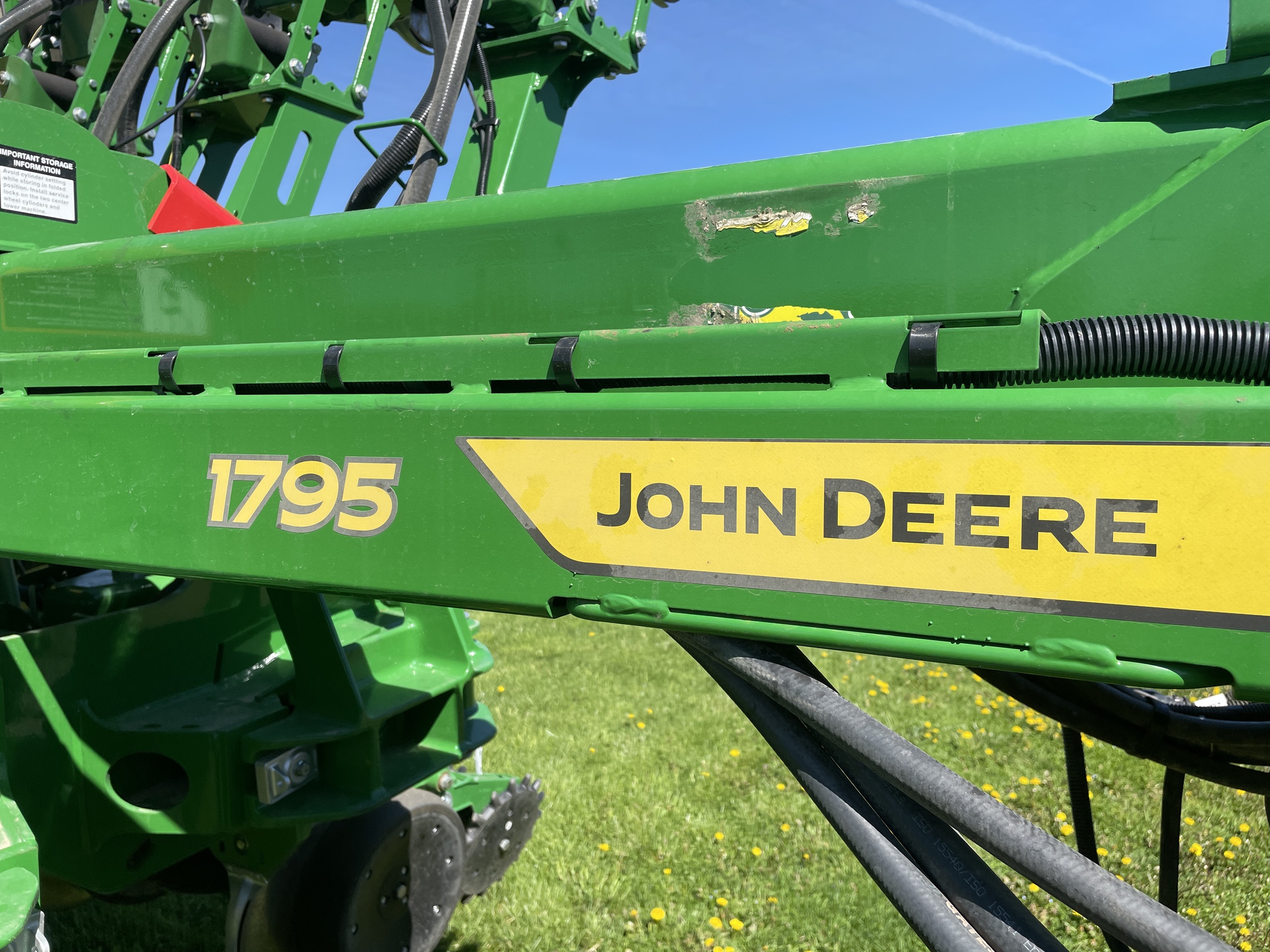 2023 John Deere 1795 Image 18