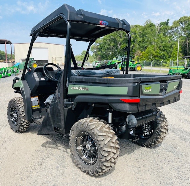 2025 John Deere 590M Image 4
