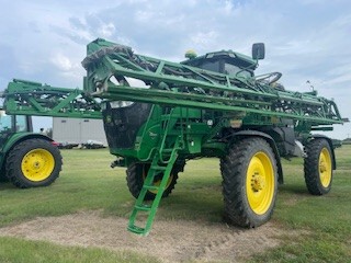 2022 John Deere 412R Image 3