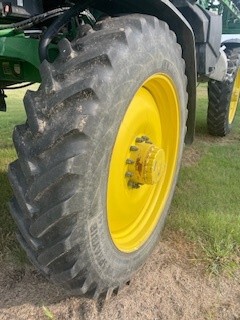 2022 John Deere 412R Image 15