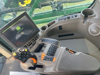 2022 John Deere 412R Image 20