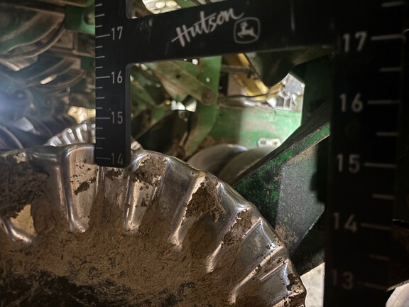 Photo of 2004 John Deere 1770NT CCS