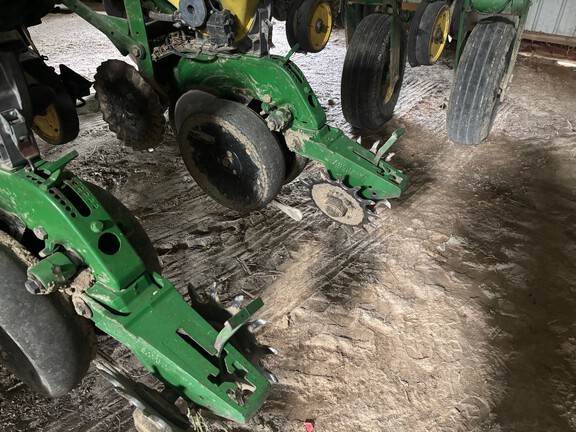 Photo of 2004 John Deere 1770NT CCS