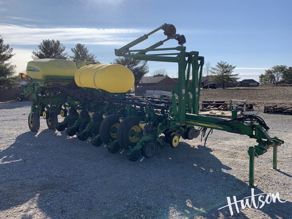 Photo of 2004 John Deere 1770NT CCS