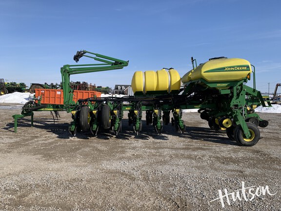 Photo of 2004 John Deere 1770NT CCS